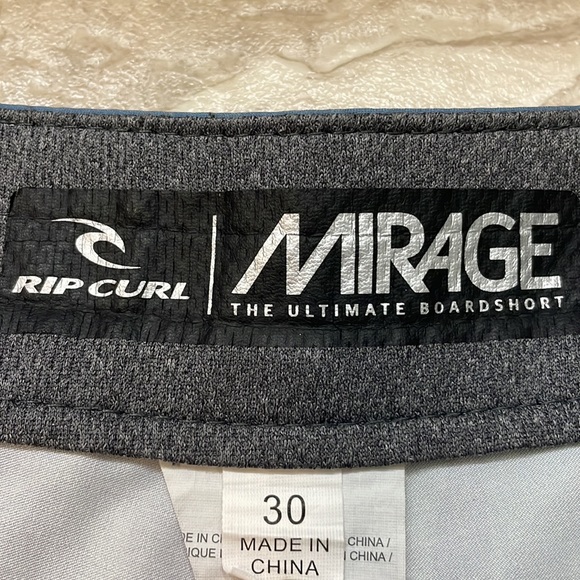 Rip Curl Mirage Board Shorts Size 30 - Picture 3 of 3